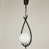 Metal and opaline suspension