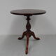 Table d’appoint ronde en acajou antique