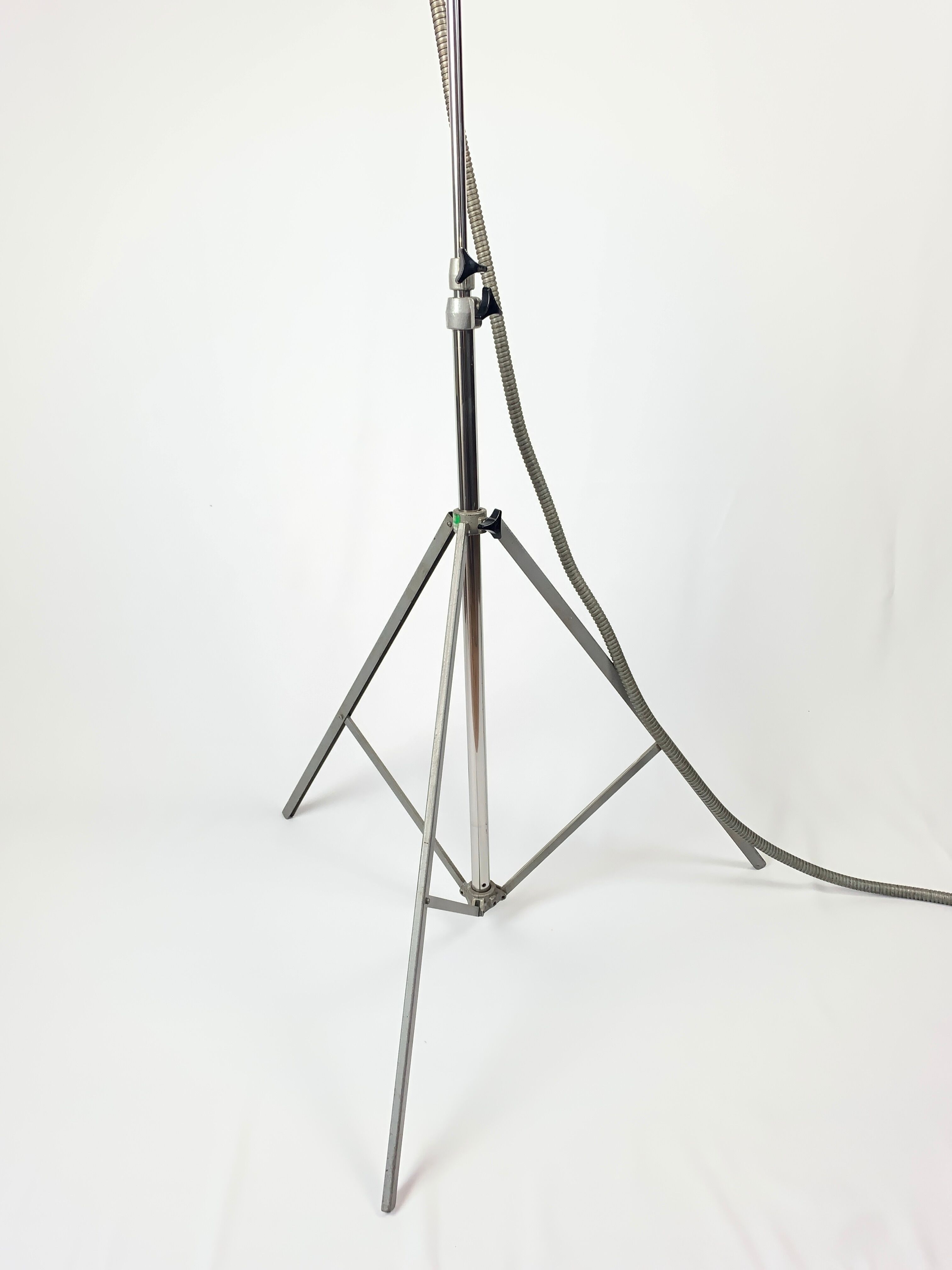 Floor lamp, old projector, flash photos