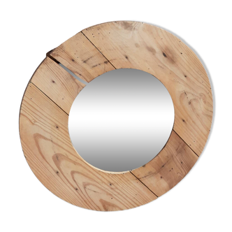 Round mirror with wooden frame