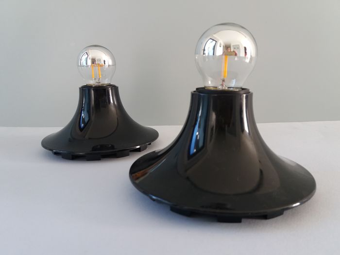 Pair of wall sconces Artemide "Teti" Vico Magistretti