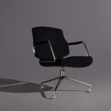 Fauteuil de Jørgen Kastholm produite par Kill