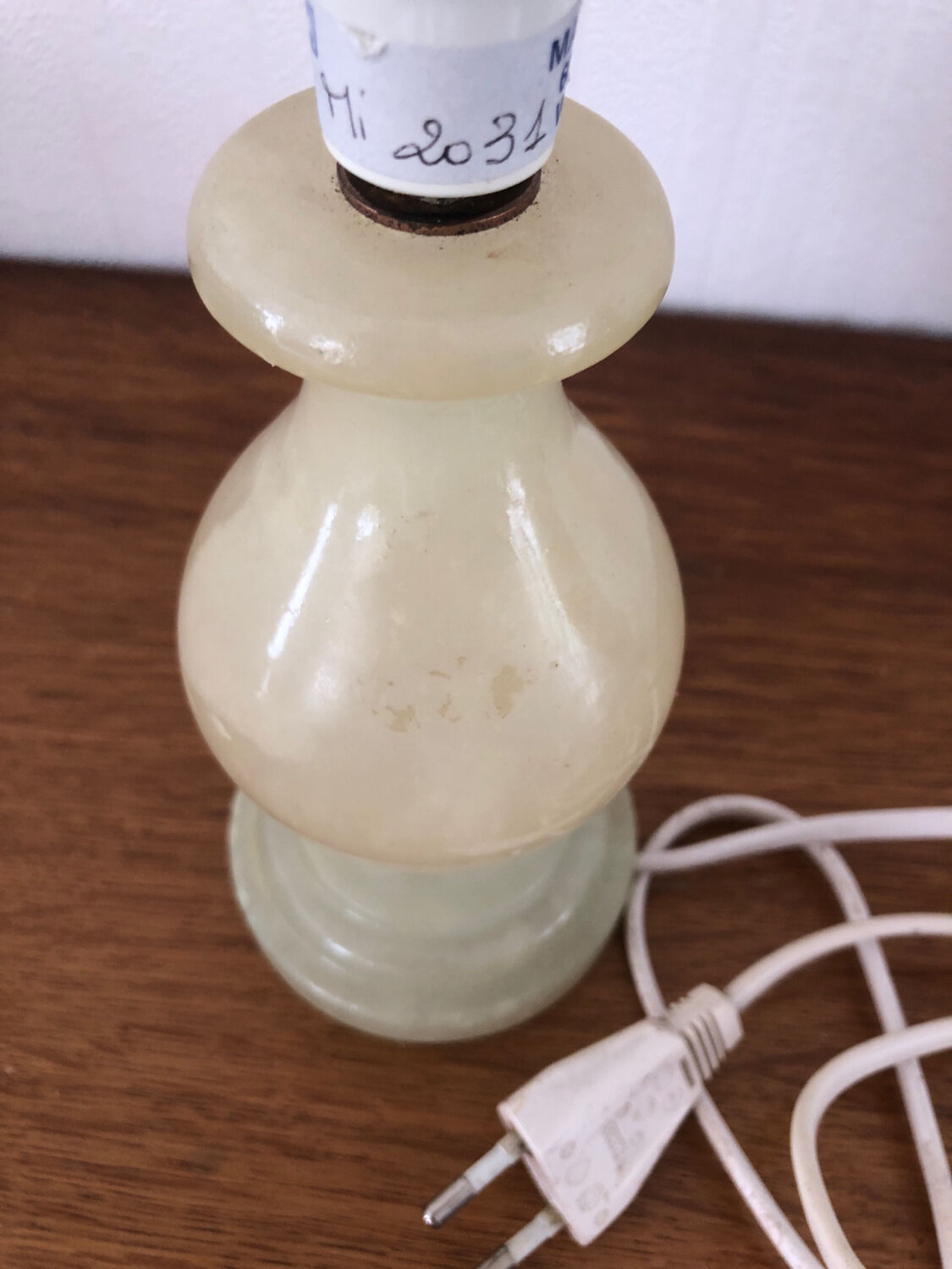 Pied de lampe en albâtre Vintage