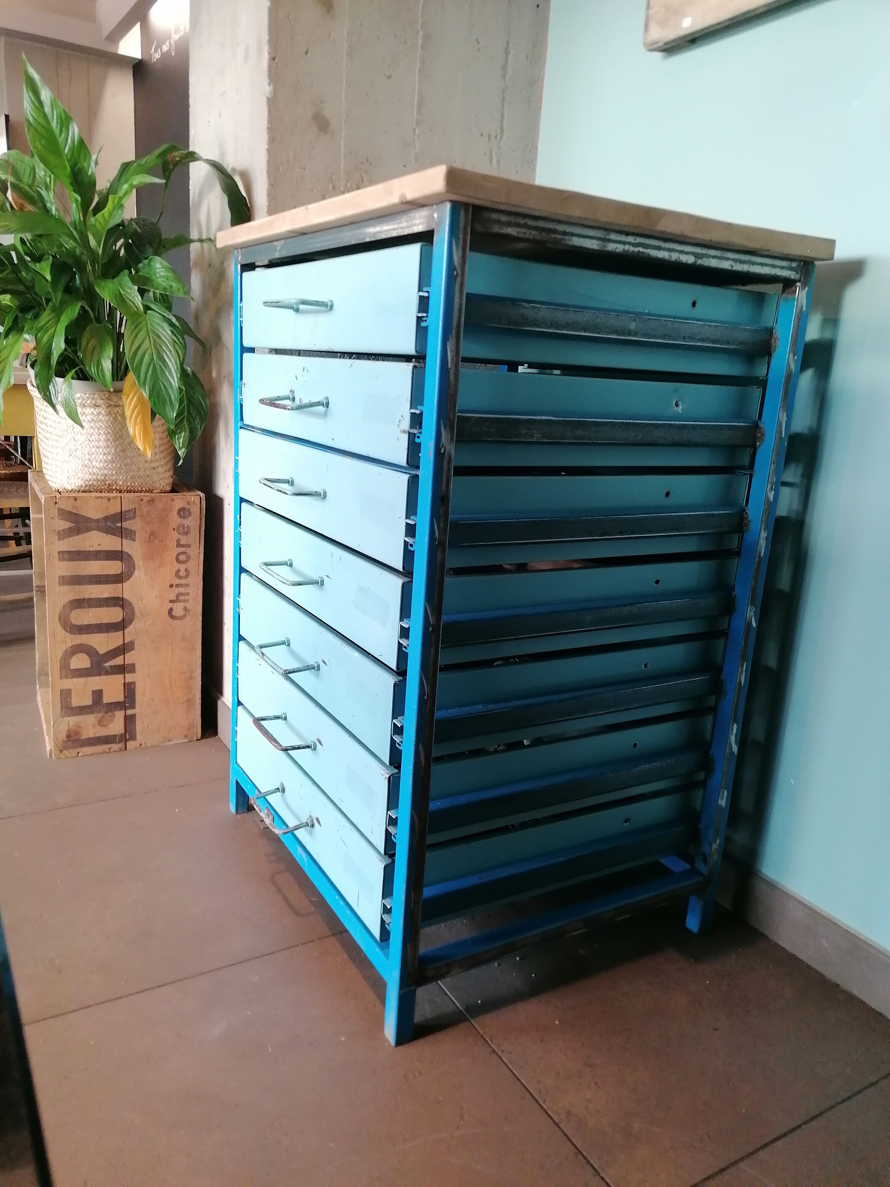 Vintage workshop service, old garage maid