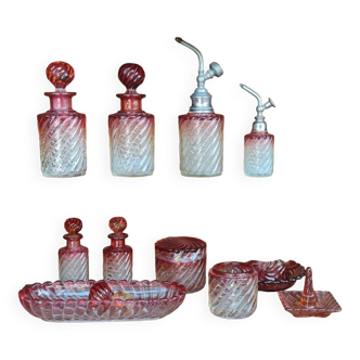 Ancien nécessaire de toilette en cristal Baccarat