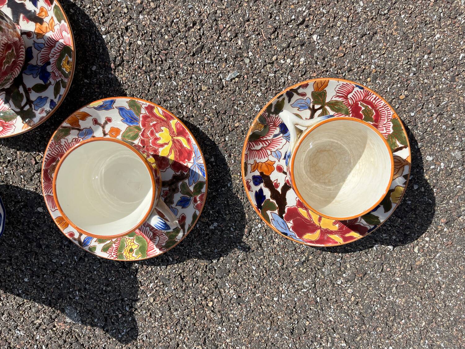 Set of 4 coffee cups and saucers + milk pitcher Gien earthenware peony decor