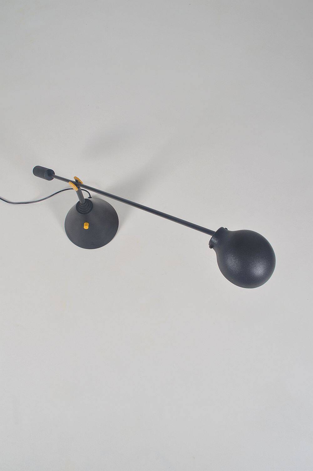 Lampe de bureau italienne réalisée par Luci, années 1980