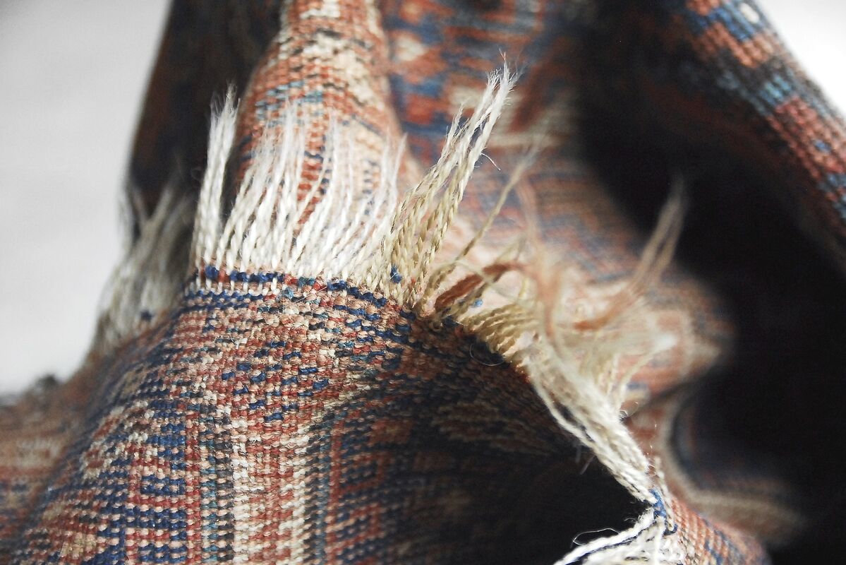 Antique hand-woven carpet, 1850 shiraz persian  150x110cm