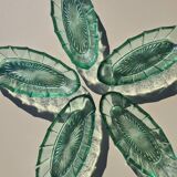 Ensemble de 5 petits plats en verre
pressé vert - Style Art Déco / Vin