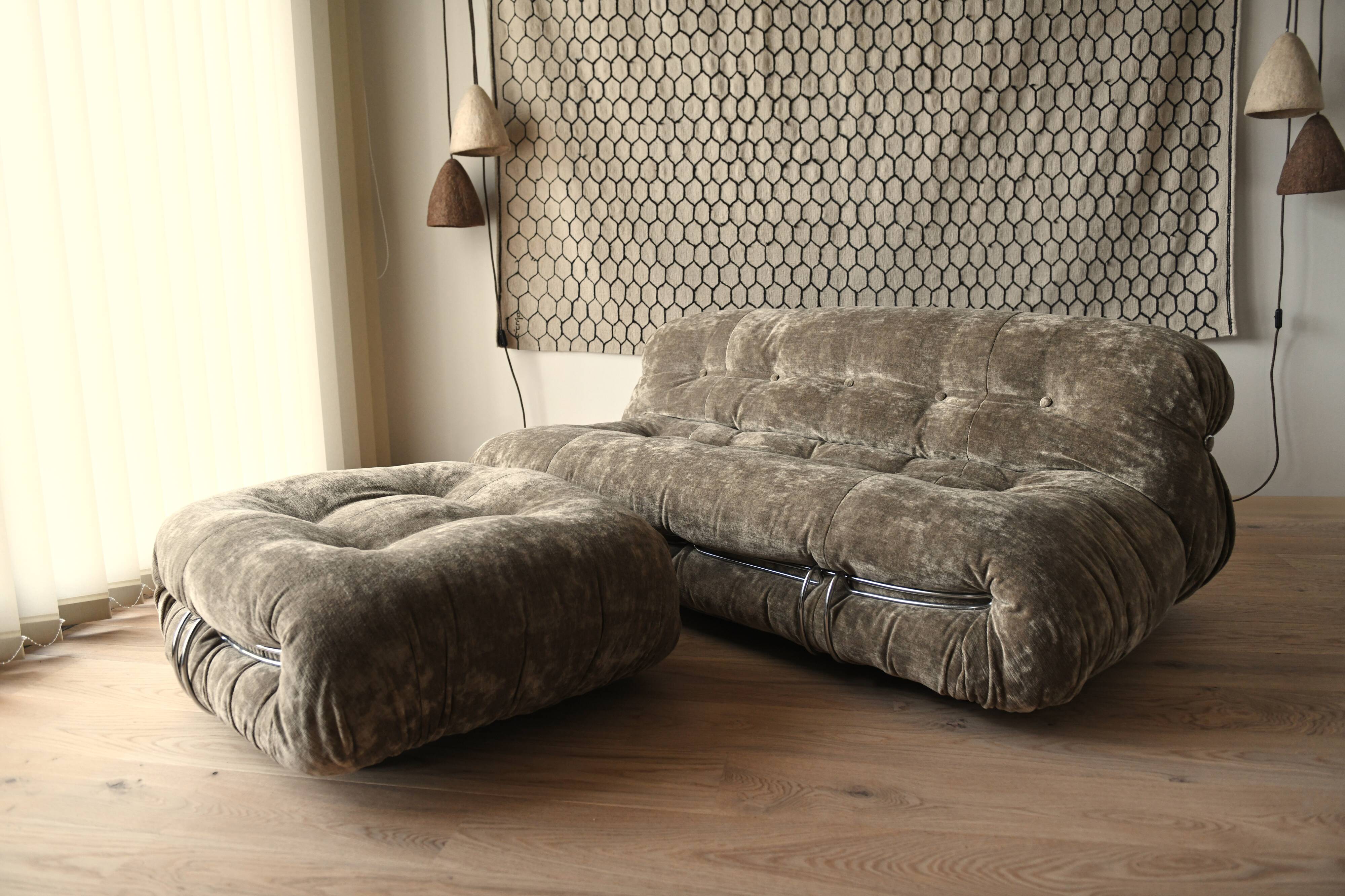 Cassina Soriana & Ottoman