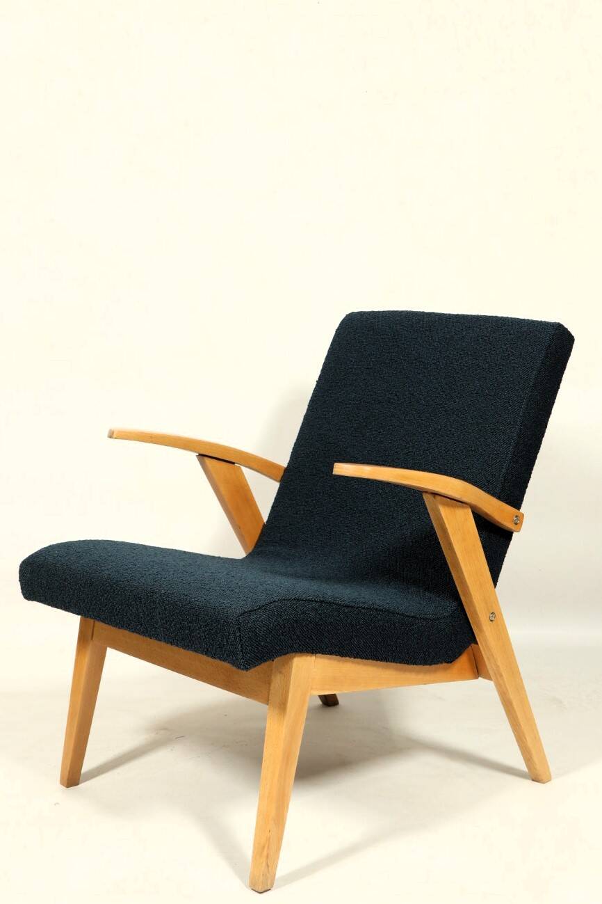 Fauteuil vintage Couleur Bleu Marine Bois Clair Design Midcentury