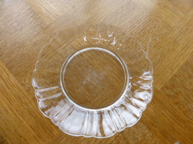 Dish and 6 duralex plates in vintage transparent glass 1970