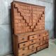 Armoire d'apothicaire de mercerie ancienne