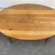 Table à 8 pieds en frêne, avec 6 allonges.