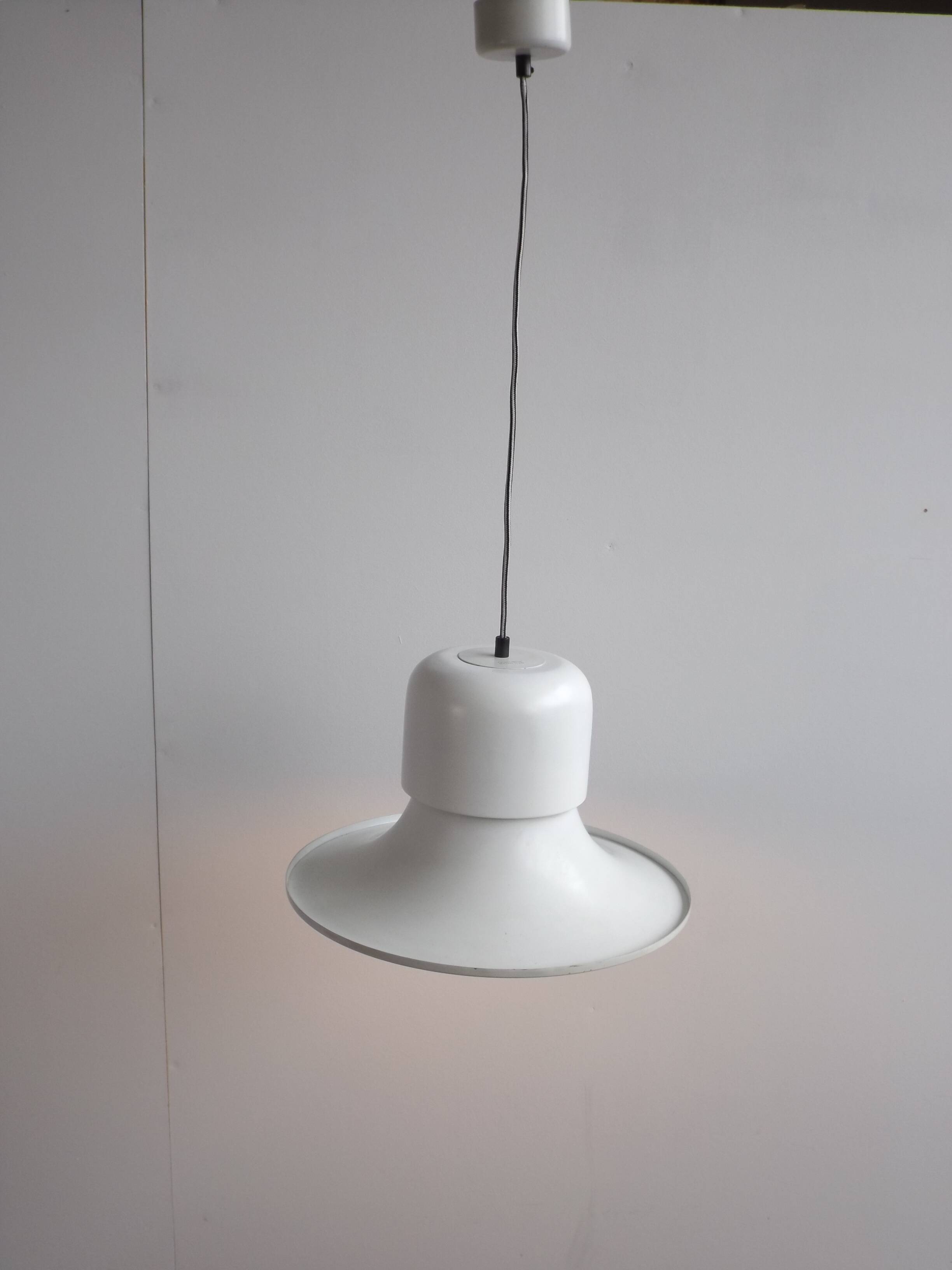 Suspension "the Hat"Joe Colombo