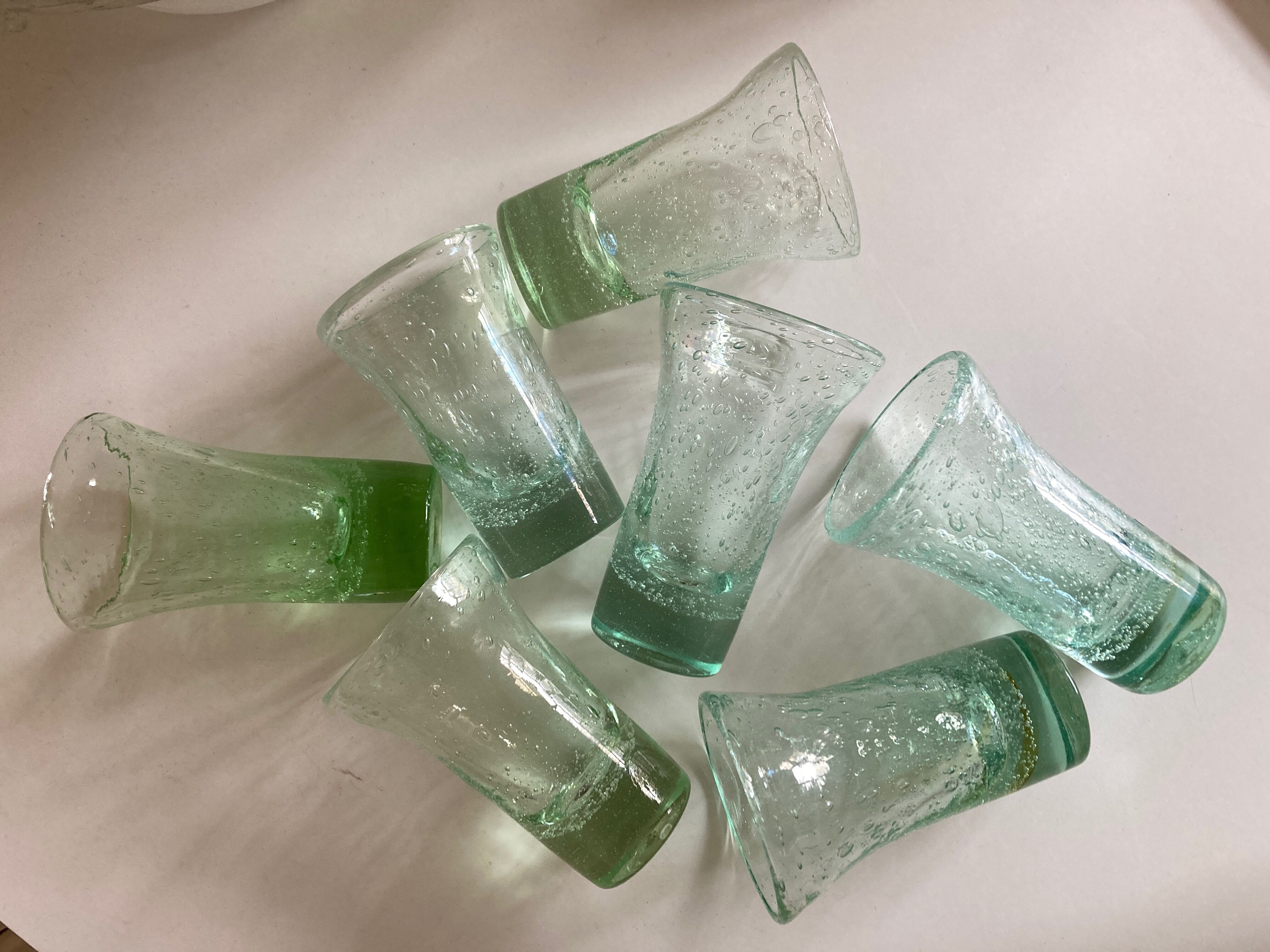 Set of 7 Biot cups in bubbled glass 1970