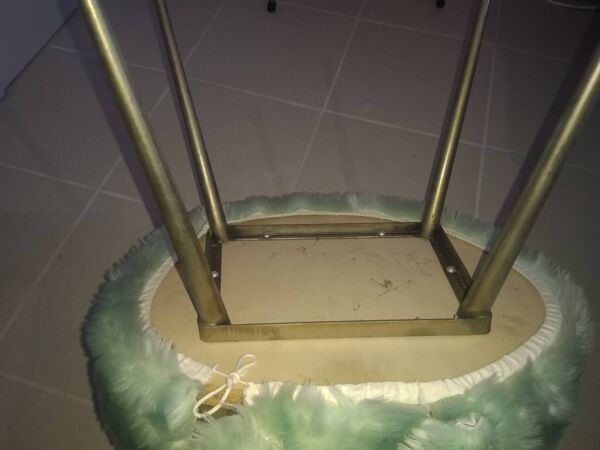 Paire de fauteuils moumoute type