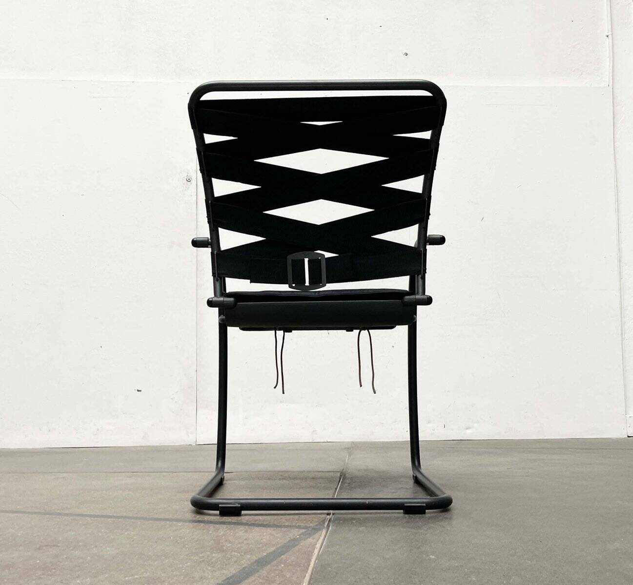 Fauteuils cantilevered Canasta postmodernes italiens par Heron Parigi pour Heron Parigi Design, années 1980, lot de 4