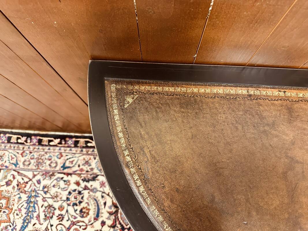 Classic black English Sidetable with leather top