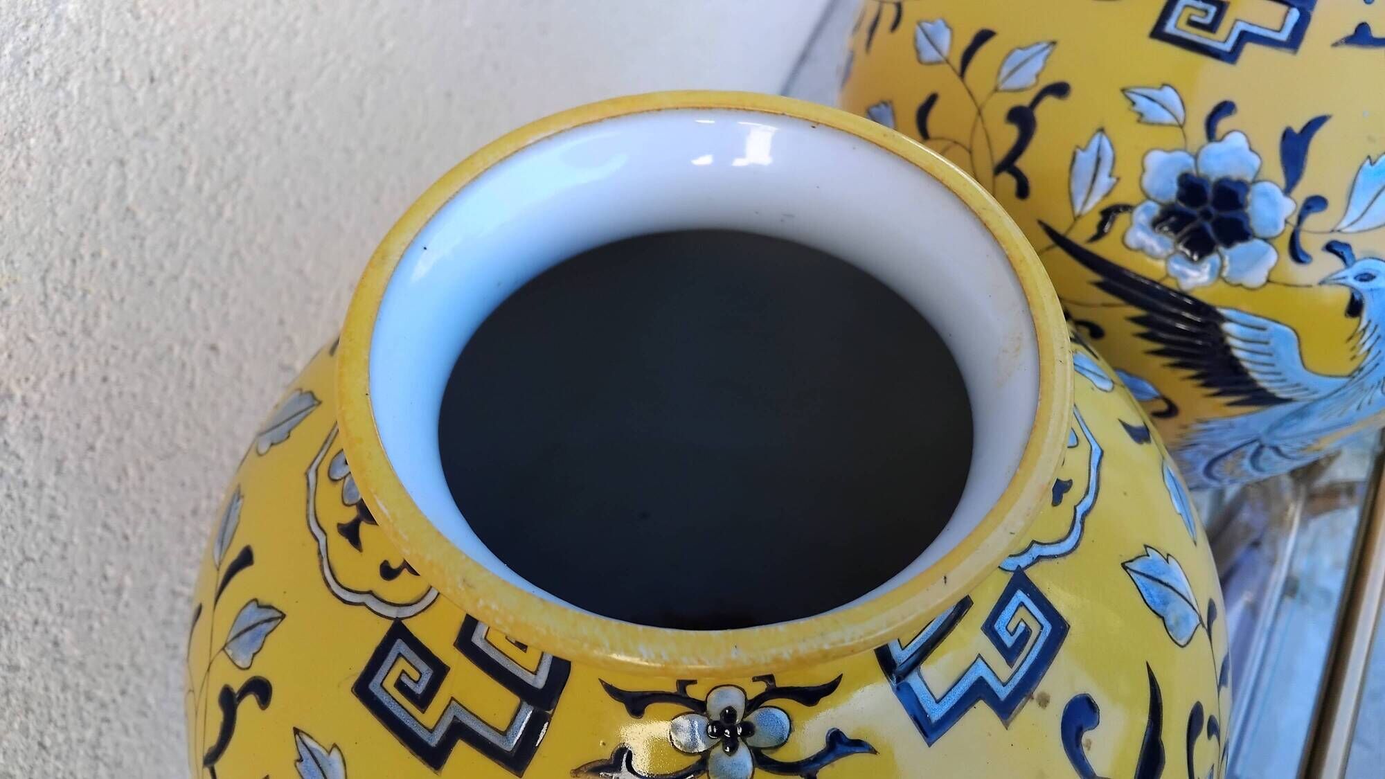 Pair of Chinese faience vases with Asian dragon decor in a Japonese style.