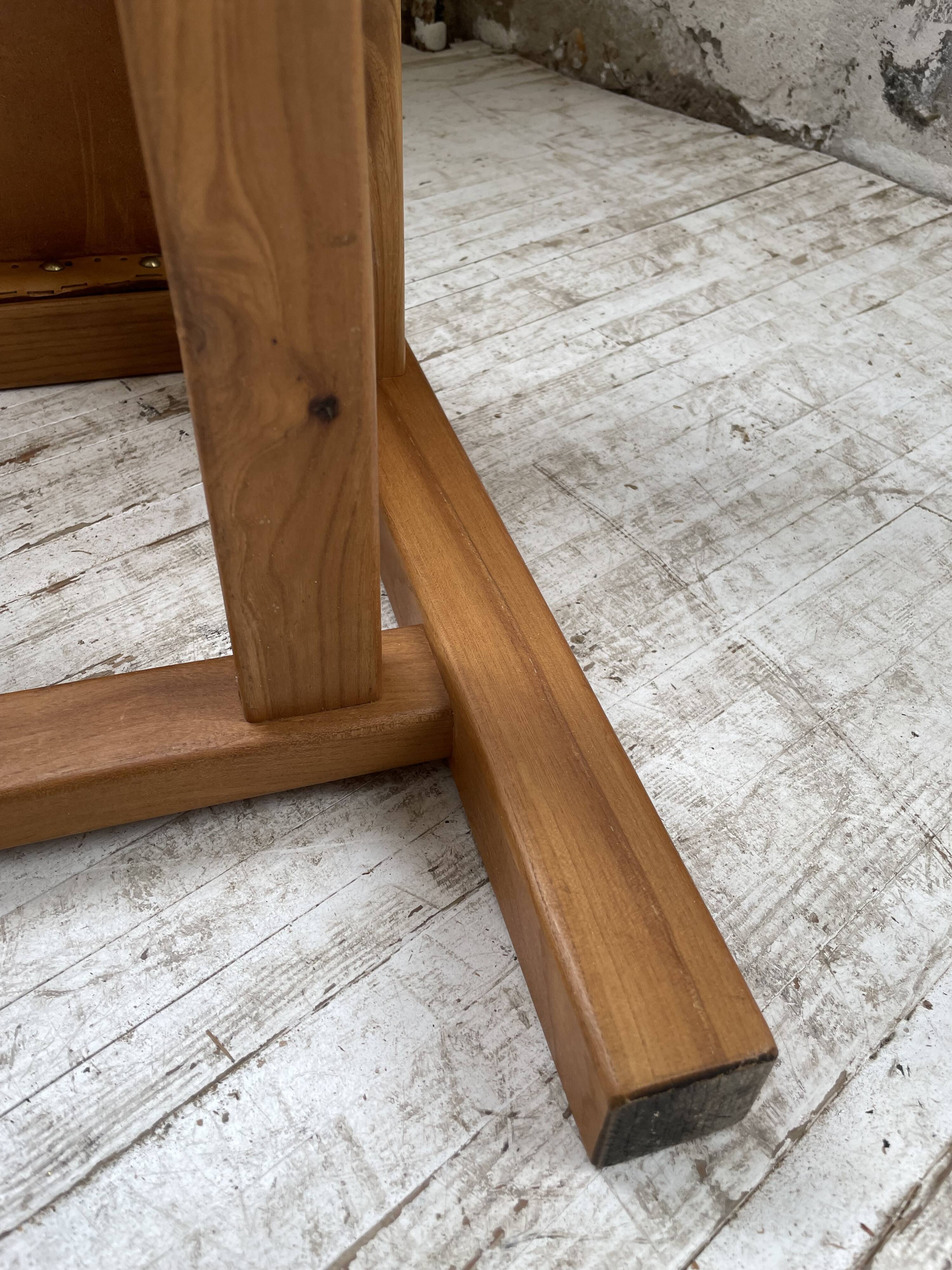 Solid elm and leather stool Maison Regain