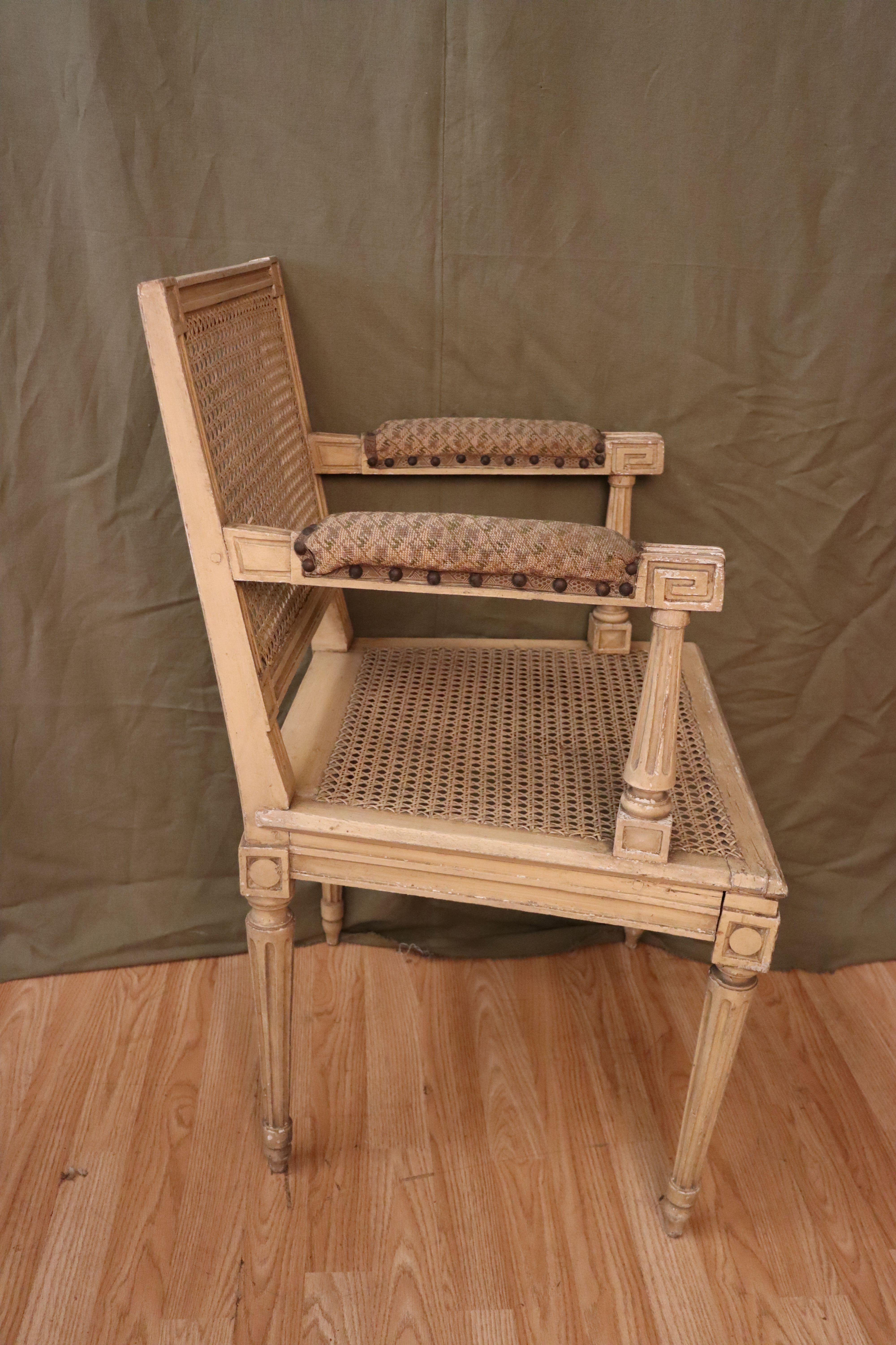 Canning armchair