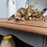 Oak chest of drawers