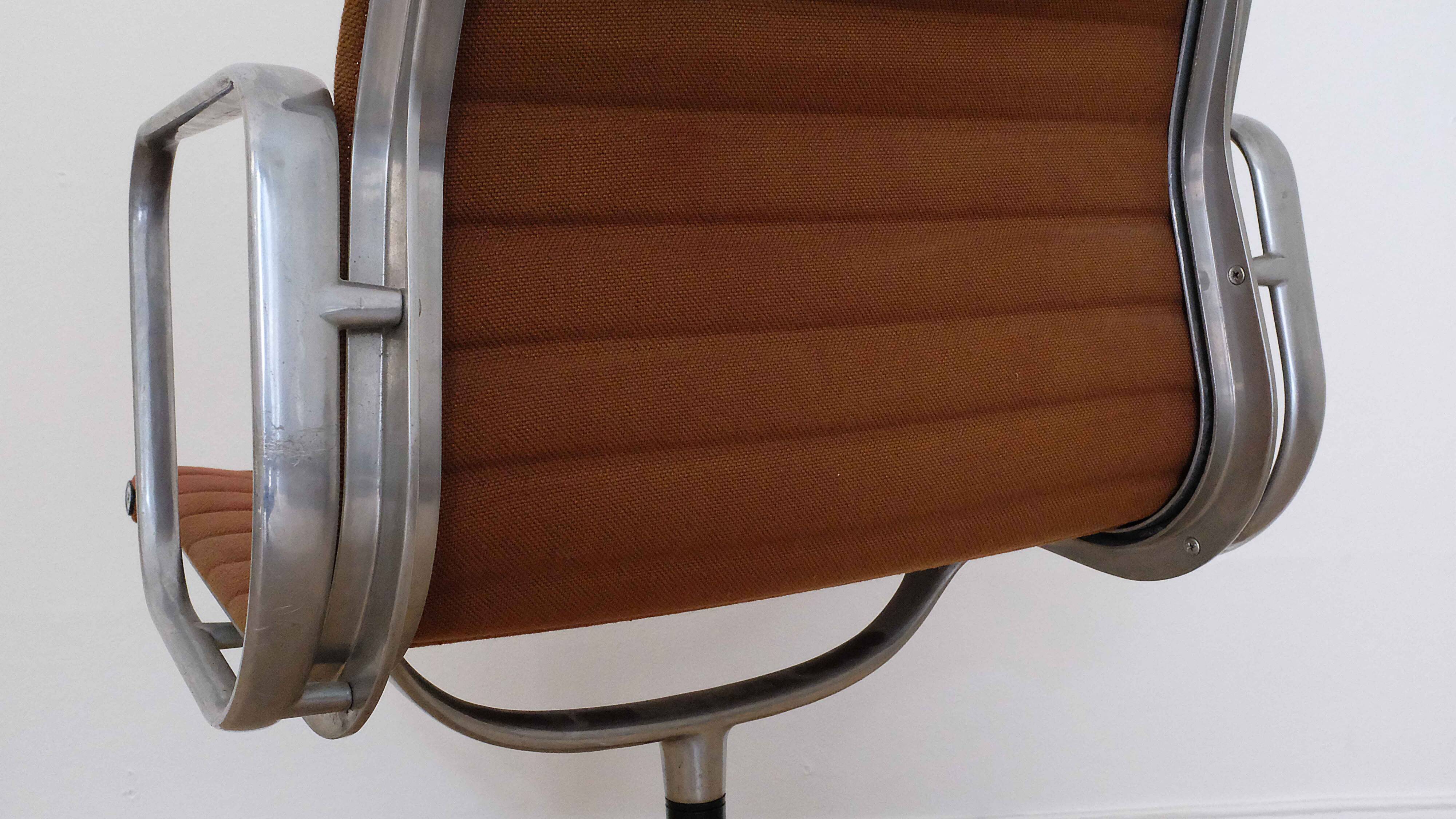 Chaise de bureau par Charles Eames 1980