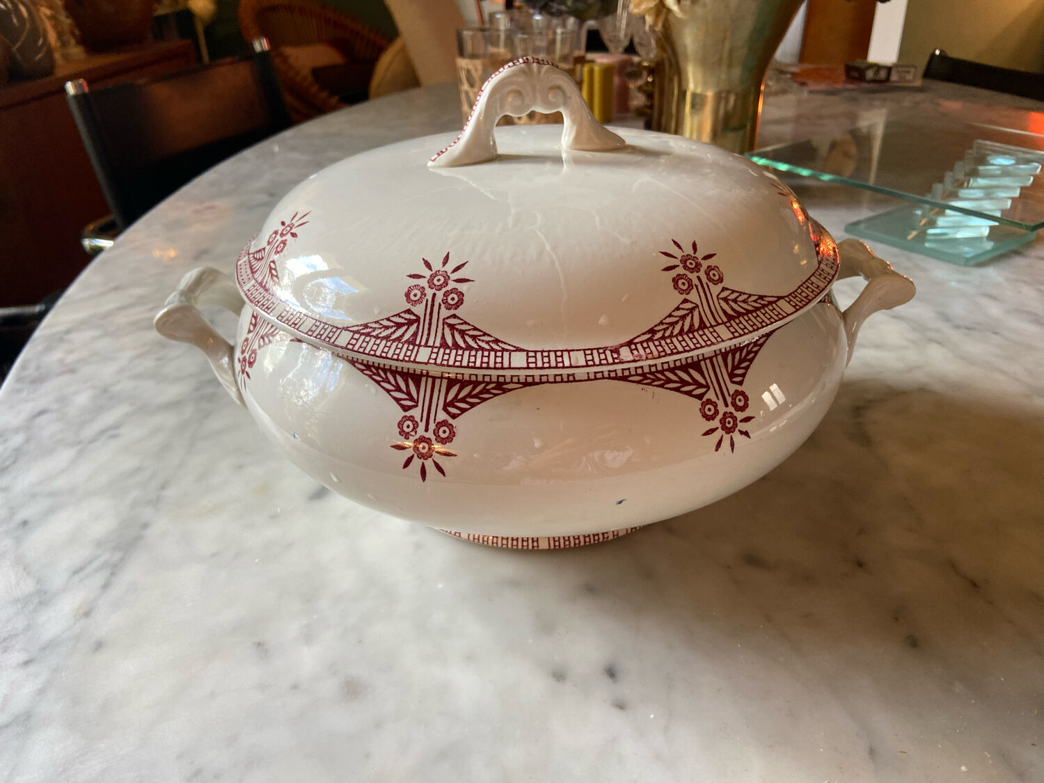 Souptureen and flat Terre de fer Saint Amand