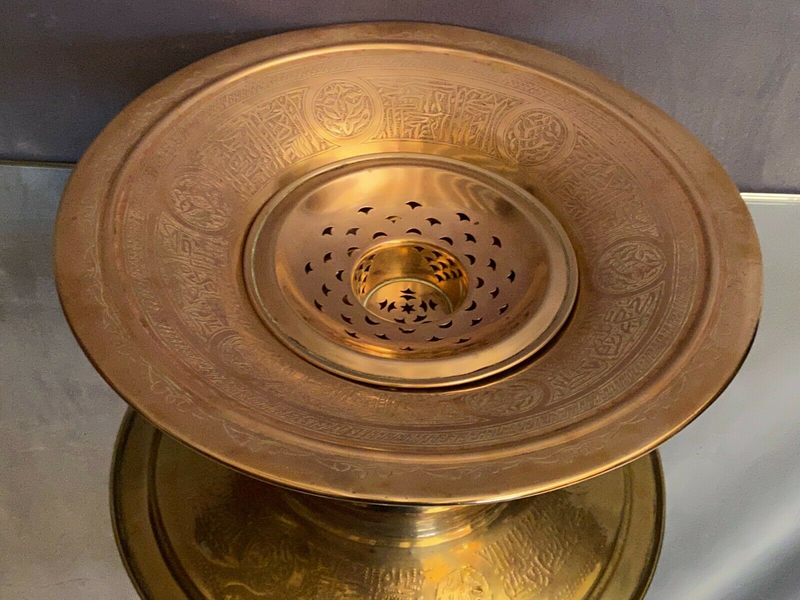 Bronze brass dish with chiseled decor Art of Islam Middle East