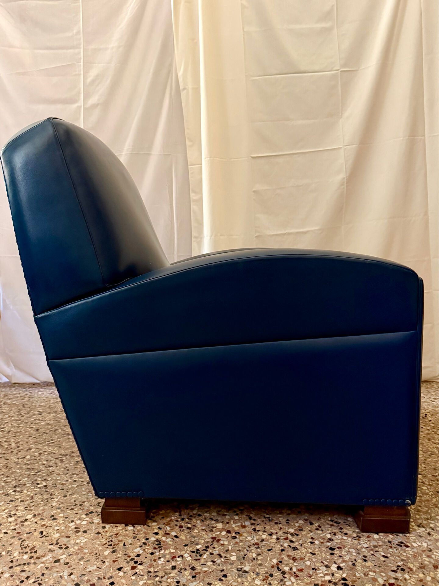 Tabarin Armchair in Leather by Poltrona Frau