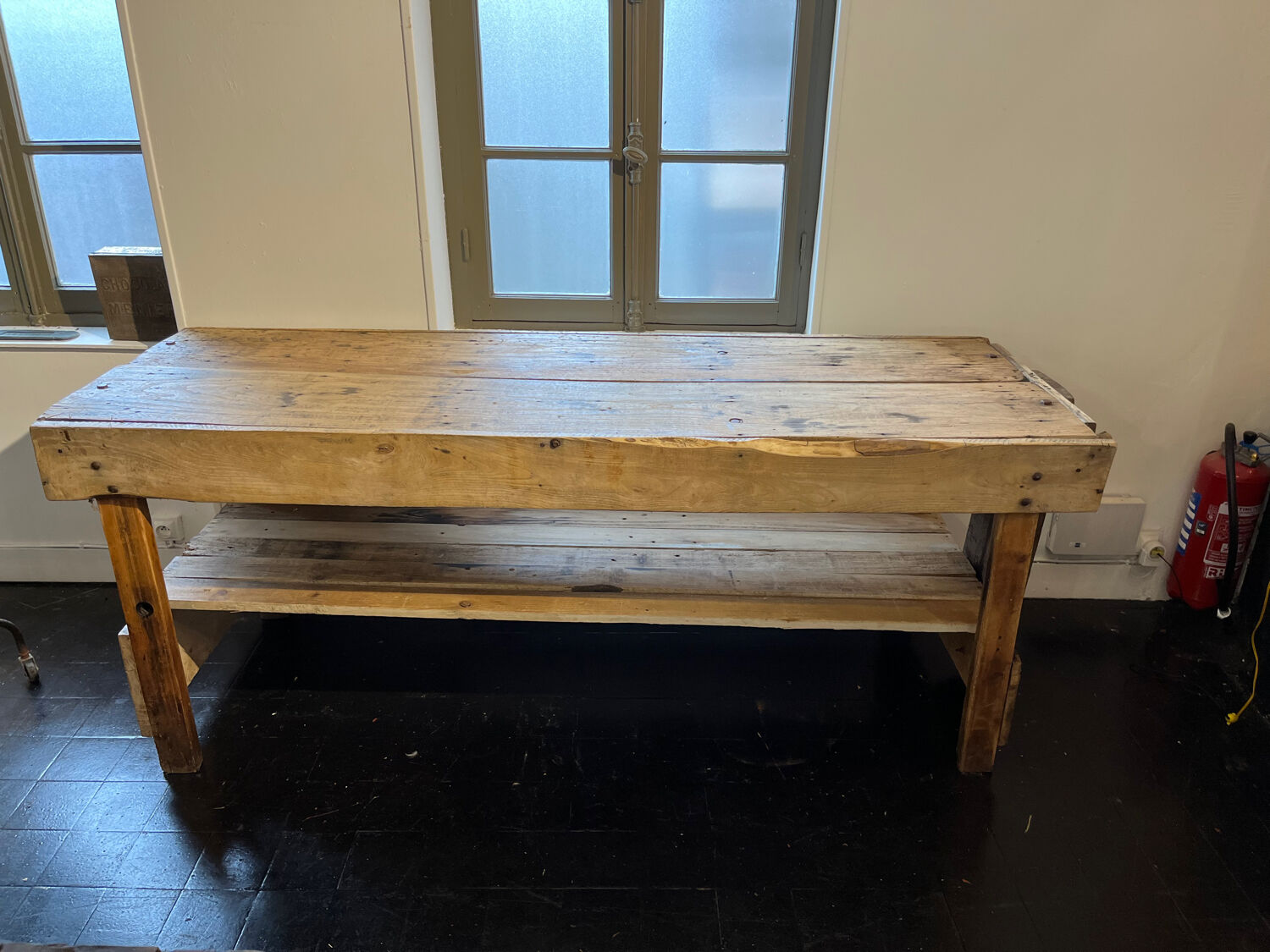 Carpenter's workbench