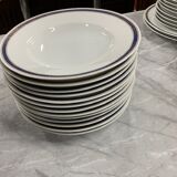 Service de 70 assiettes