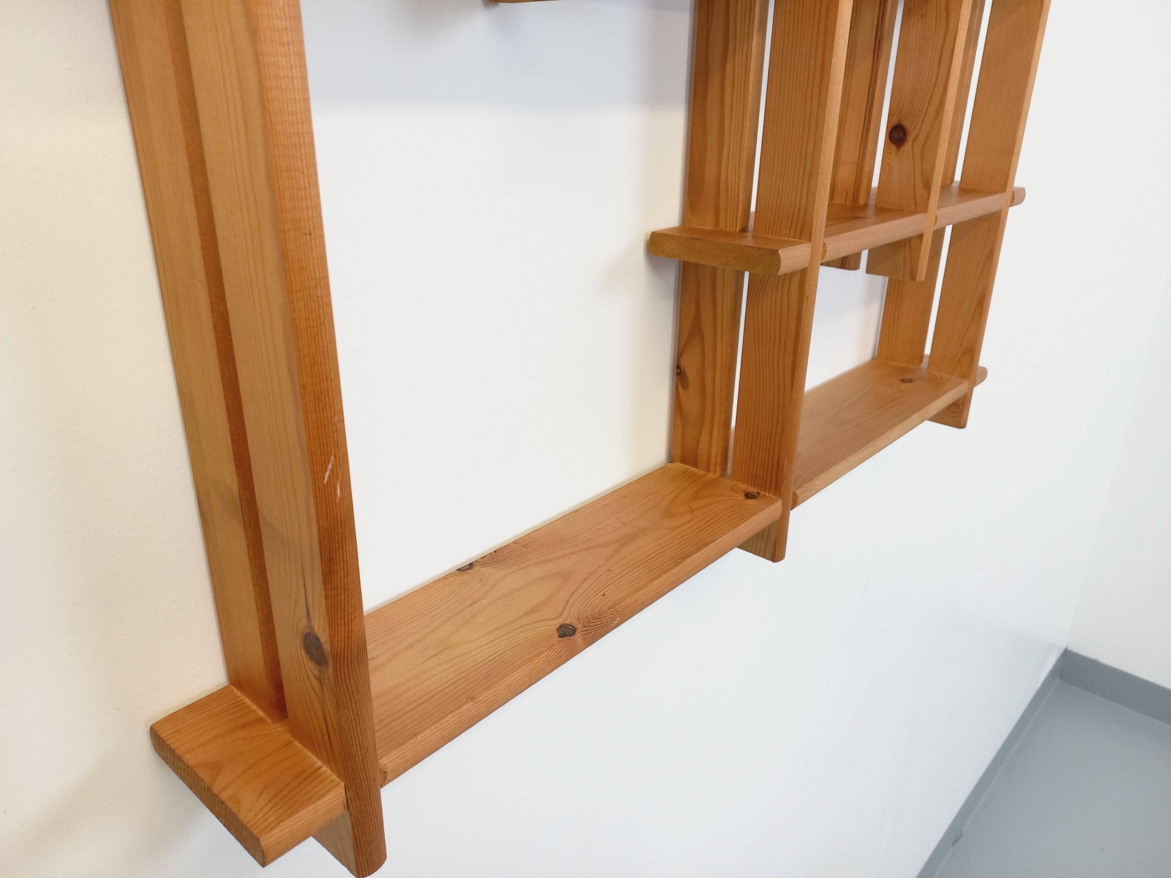 Vintage pine wall shelf, from the 80s
