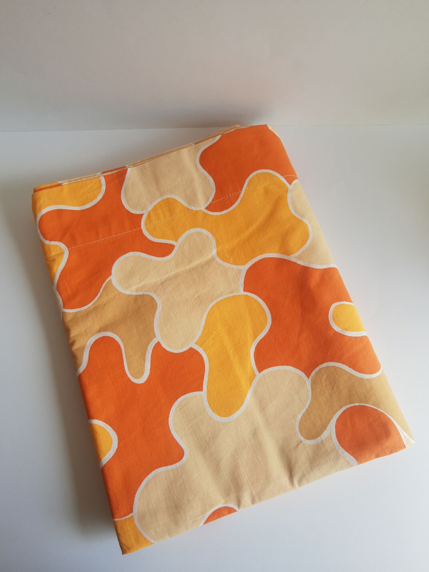 Sheet 2 people puzzle orange seventies 70s vintage