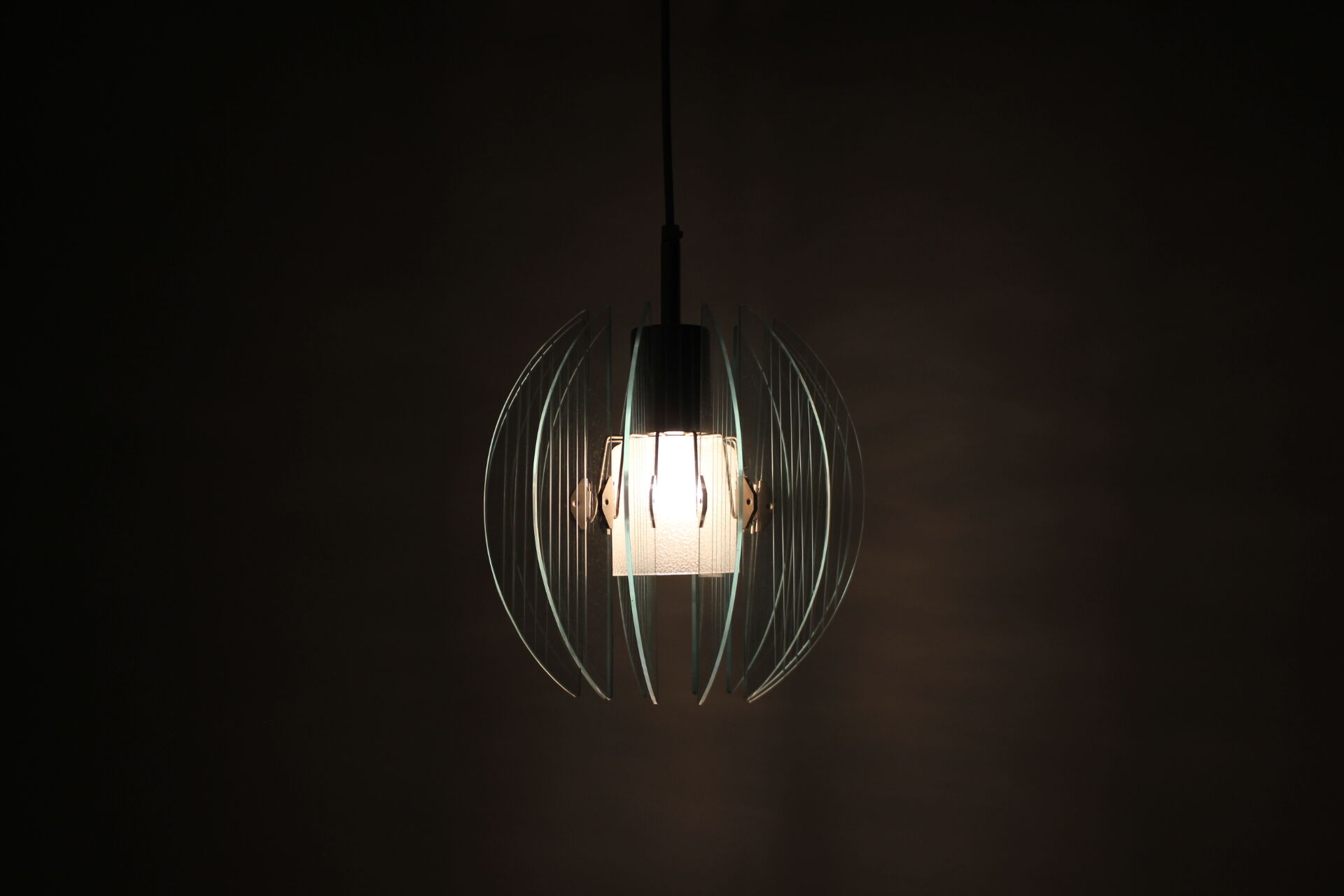 Suspension en verre, années 1960