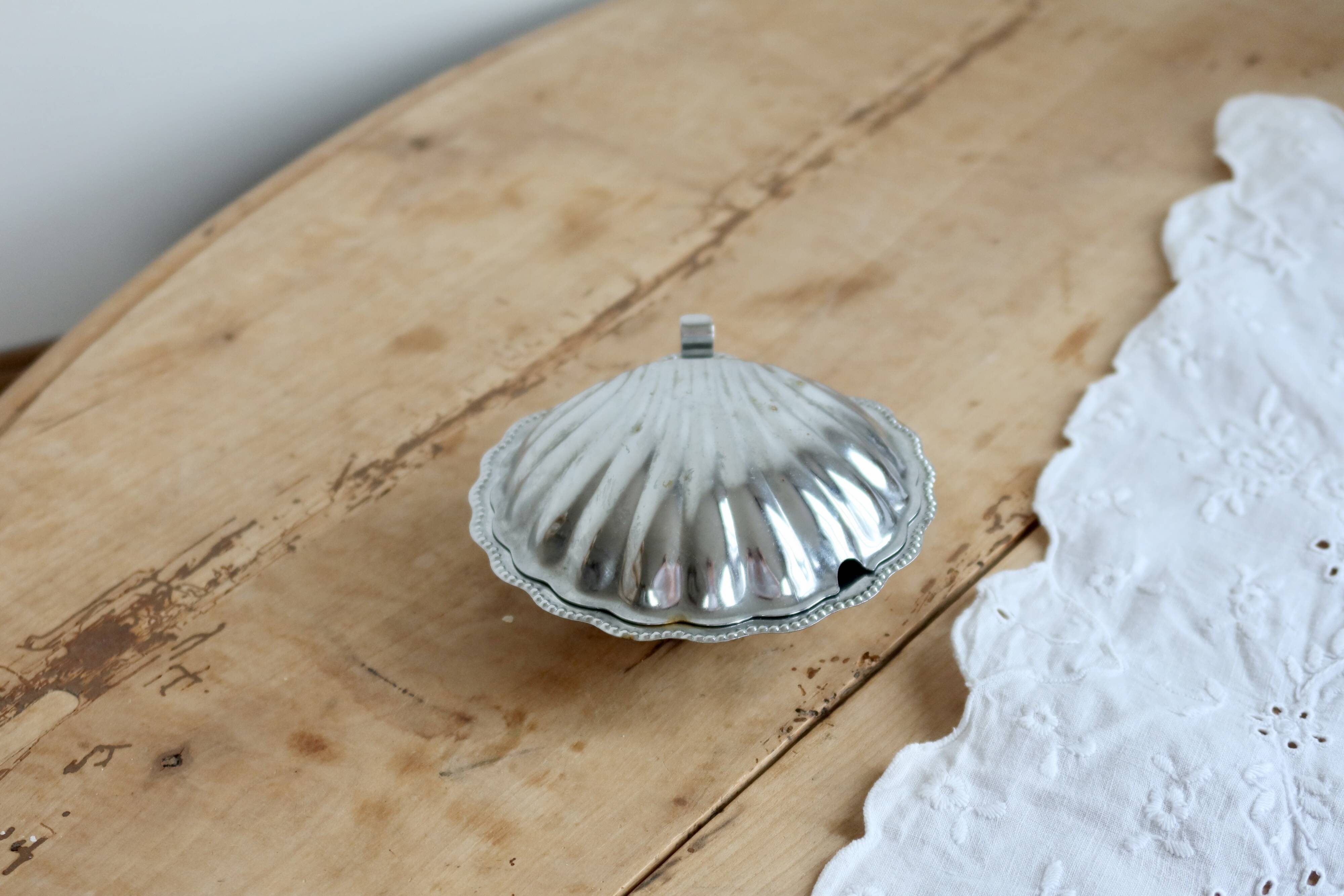 Vintage silver-plated shell butter dish