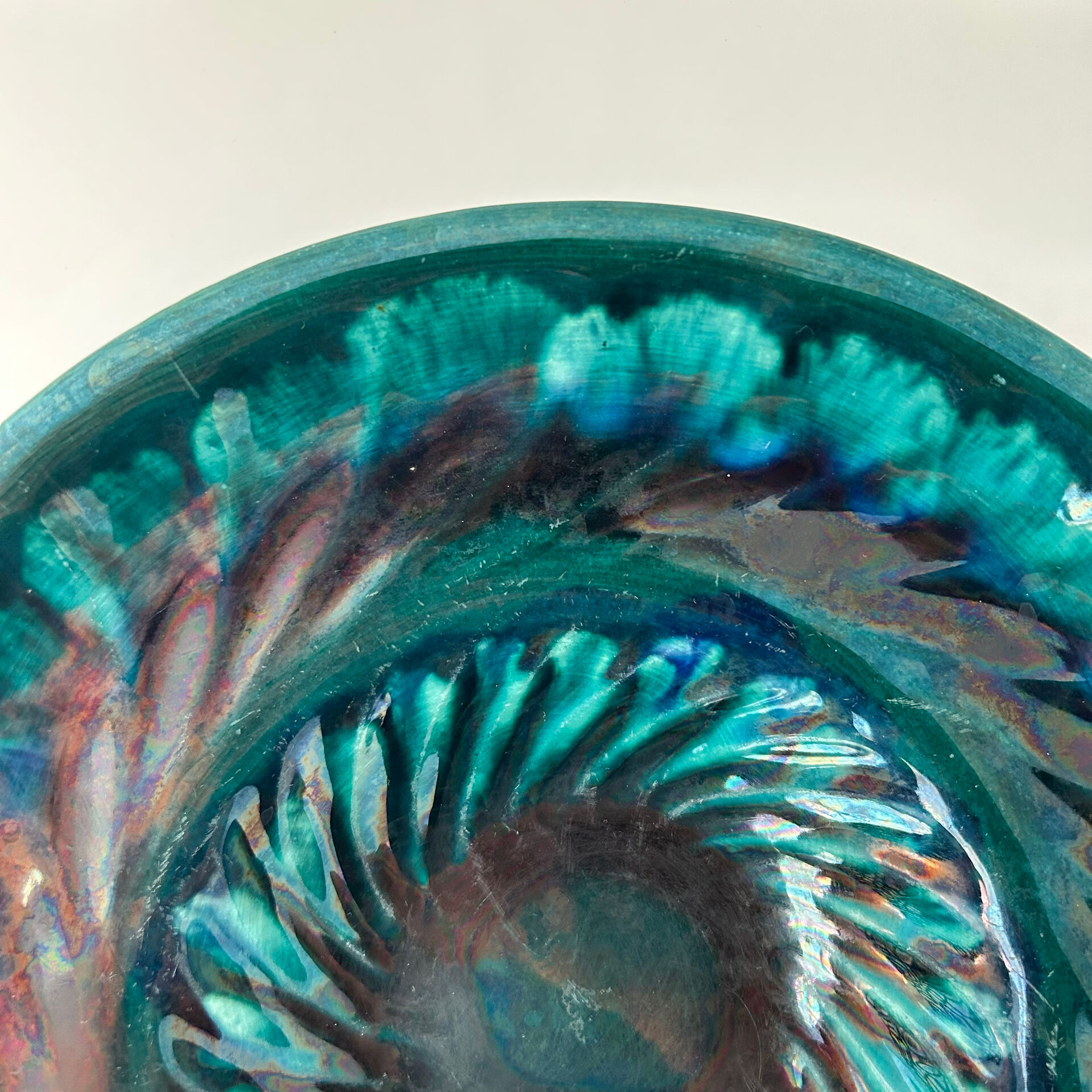 Wavy emerald green bob