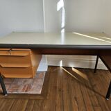 Vintage Vickers Ronéo desk