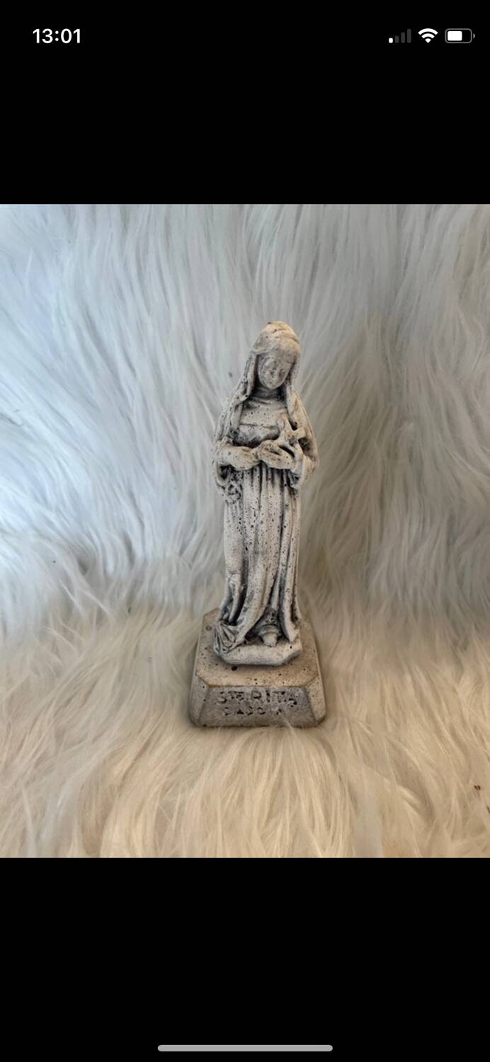 Statue St Rita