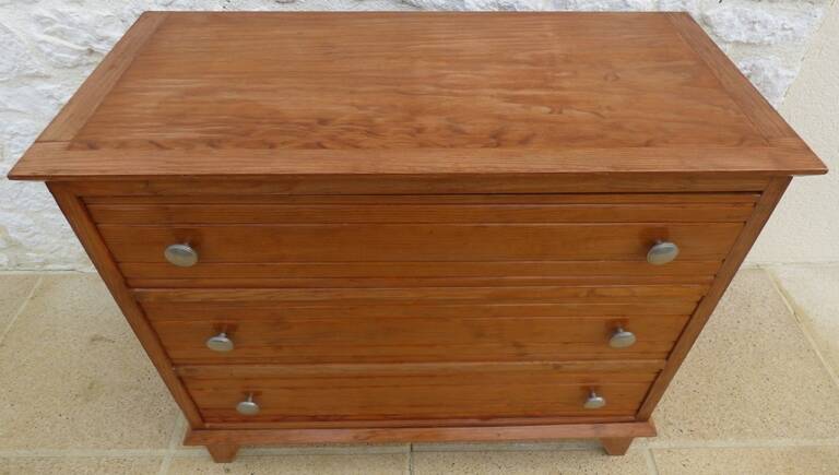 Antique post art deco chest of drawers circa 1940 in solid pine wood in its patina