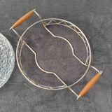 Glass top with 5 compartments with its silver metal support with 2 wooden handles