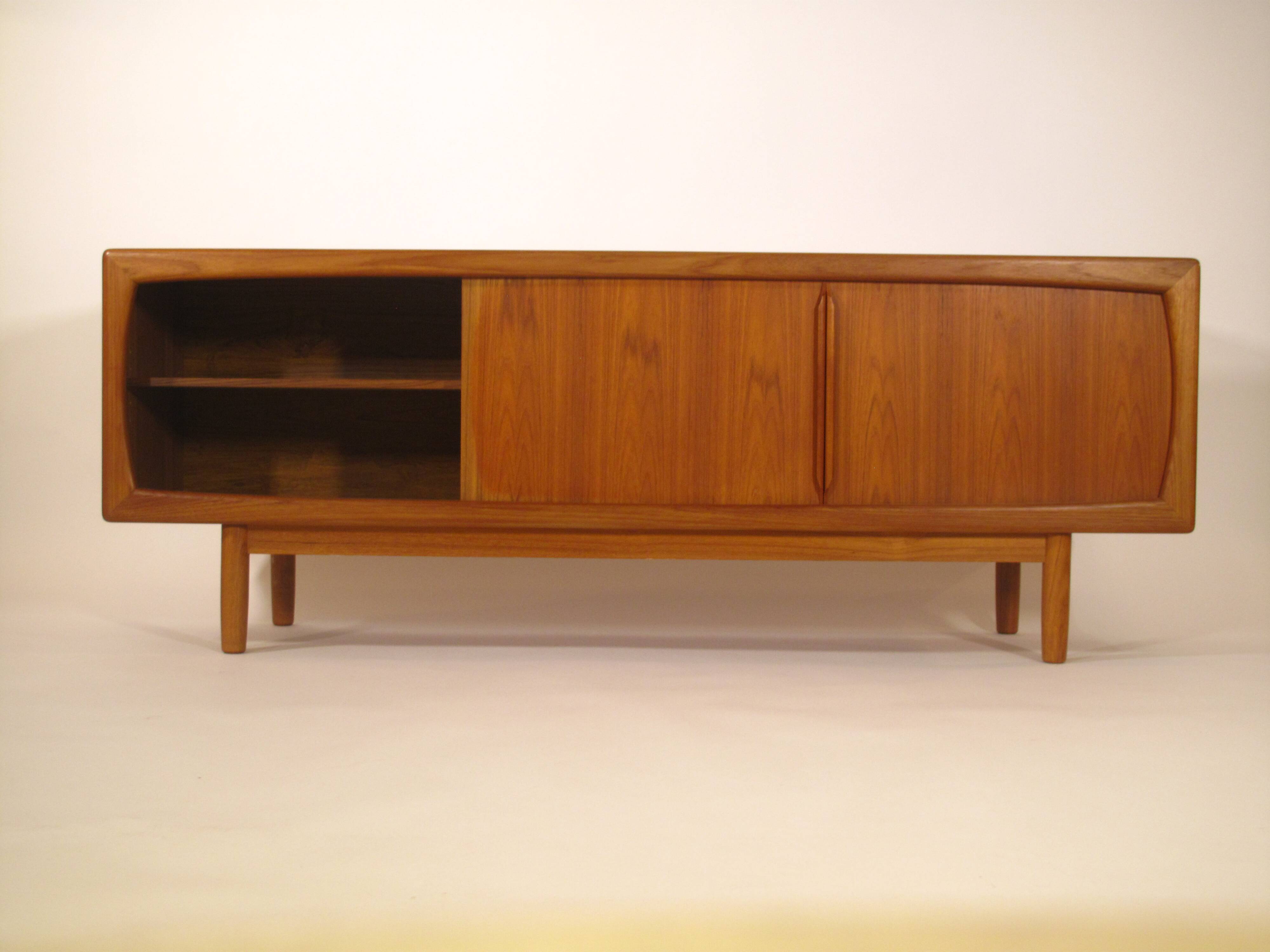 Enfilade scandinave en teck pas Hp Hansen Danemark 1960's