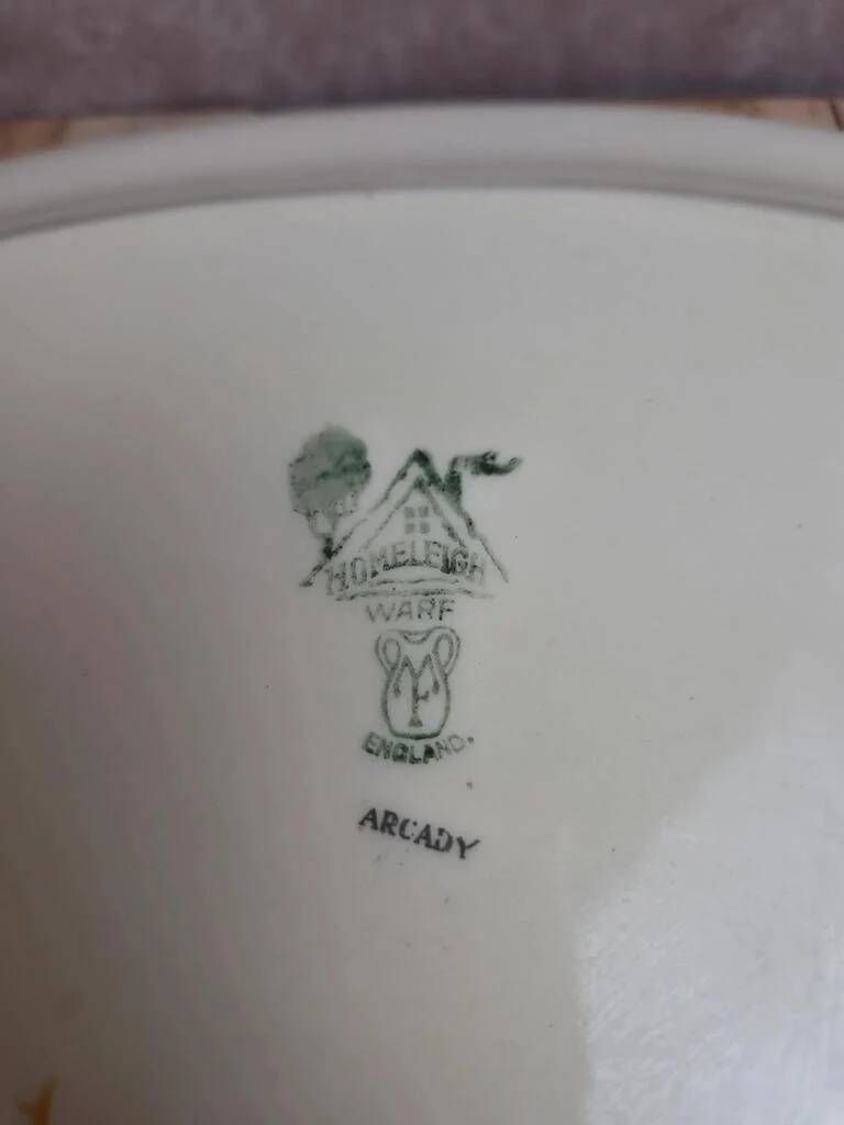 Large oval dish in English earthenware Homeleigh Ware Arcady – 1930s