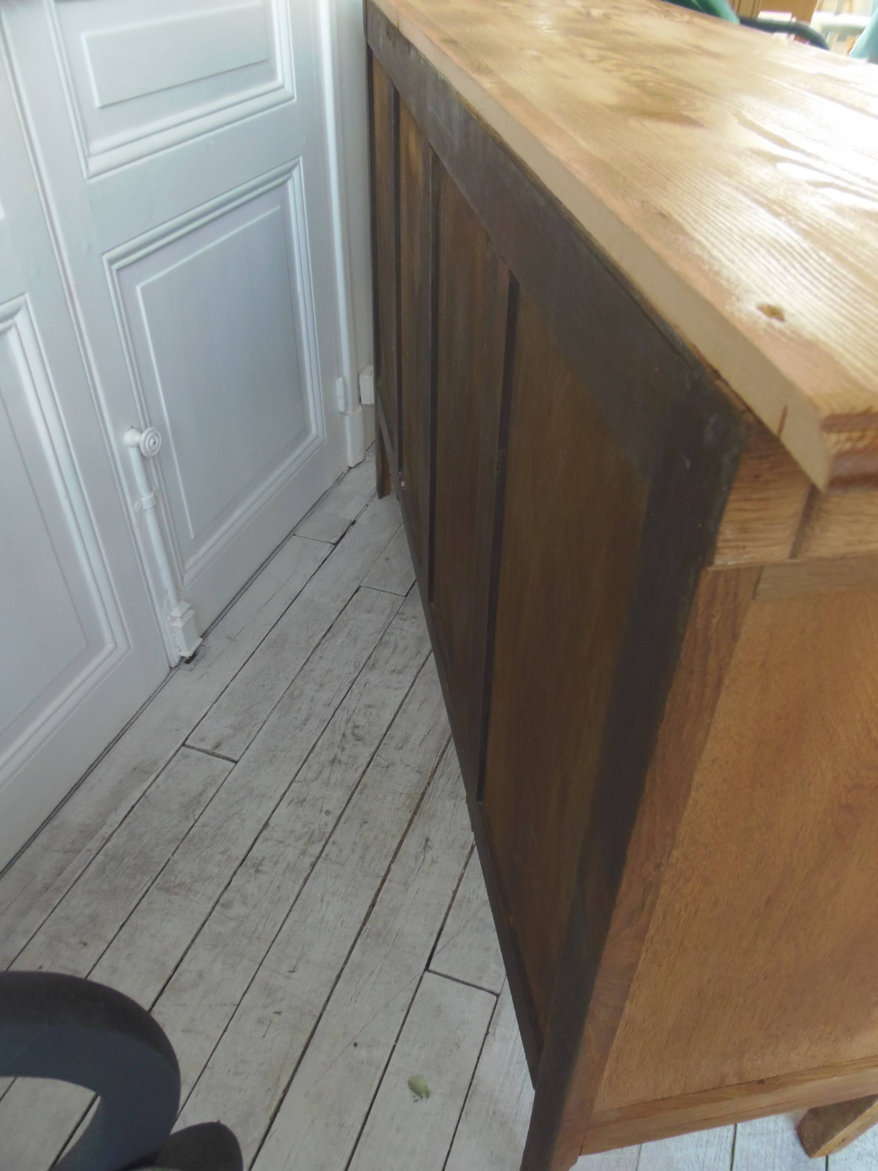 Console, shallow art deco sideboard in raw wood.