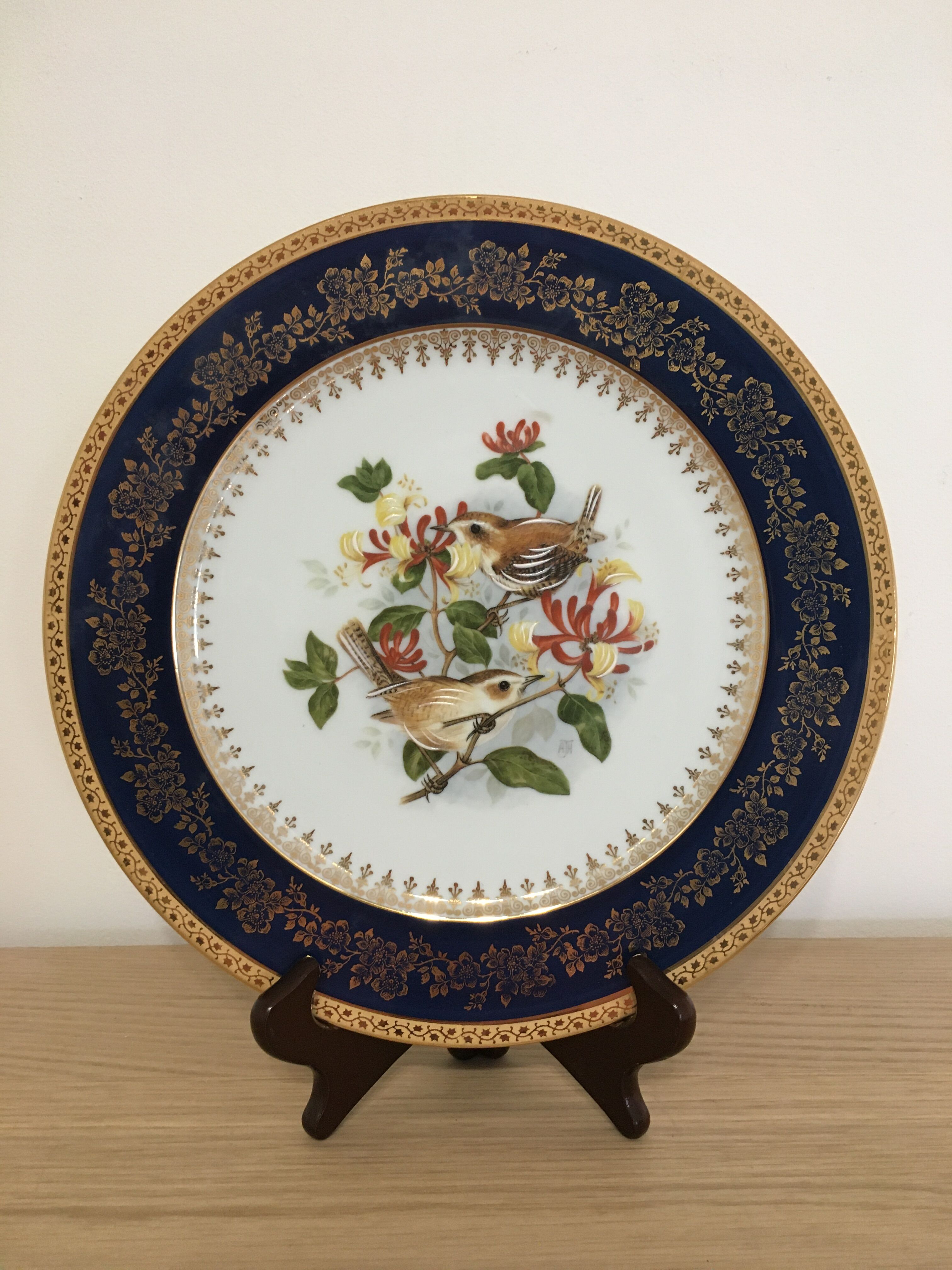 Limoges porcelaine du Lys Royal collection plate