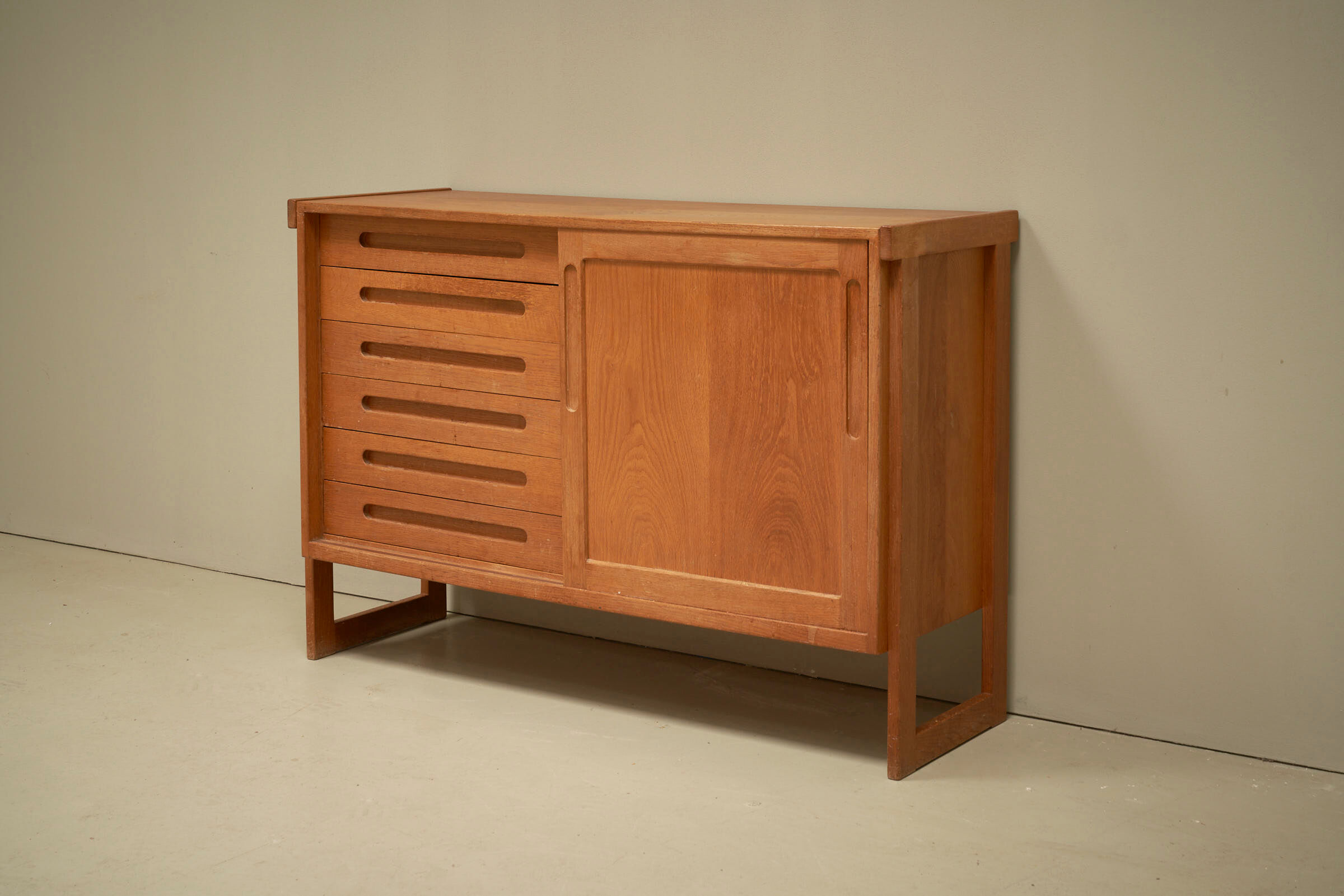 Sideboard danoise en chêne, 1970s