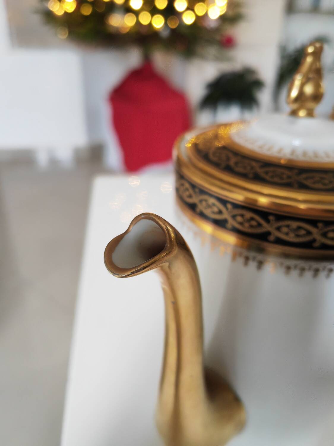 Chabrol and poirier coffee maker