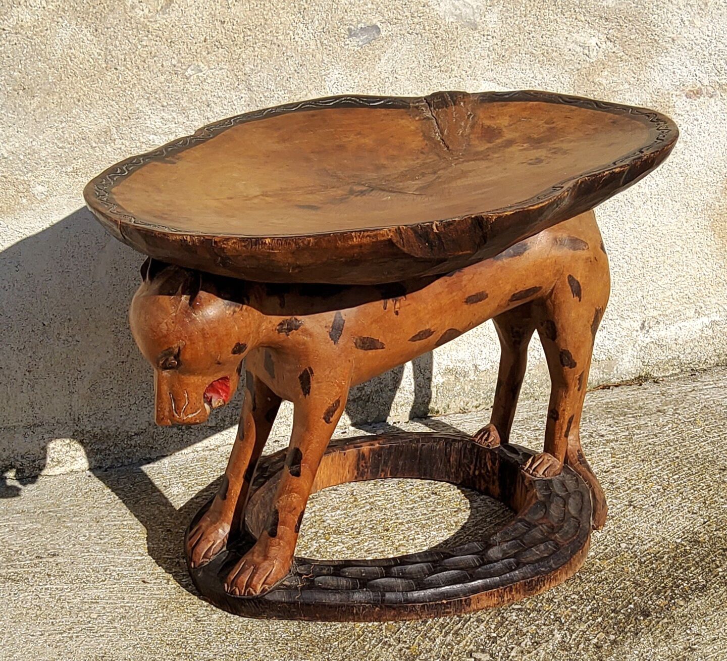 Zoomorphic coffee table