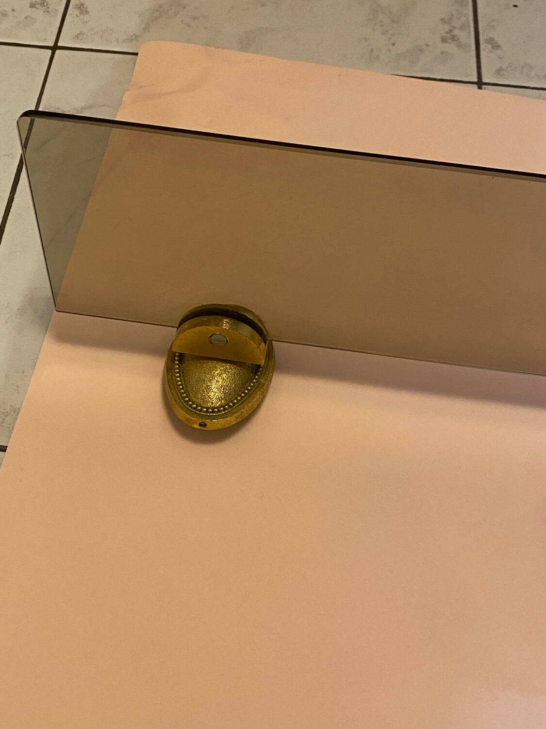 Miroir de salle de bain étagère et lampes